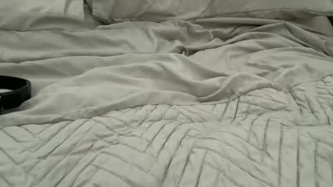 Tuhands online show from April 2026 09:32:02 AM