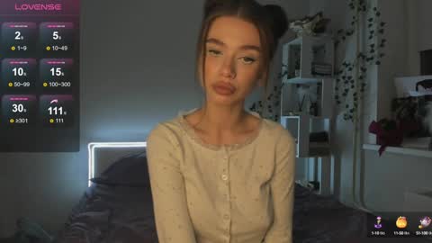 Snapshot of tune_godness chatting on January 2025 06:03:02 PM Hi everyone my name is Tina Id love it if you could help make sense of it here online show from January 2025 06:03:02 PM