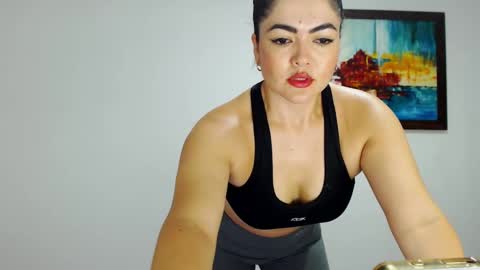tuti online show from February 2025 10:59:02 PM