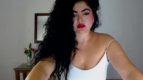 Snapshot of tuti_sex chatting on June 2026 02:47:01 AM tuti online show from June 2026 02:47:01 AM