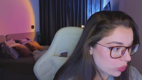 Ariana online show from October 2025 08:51:01 PM