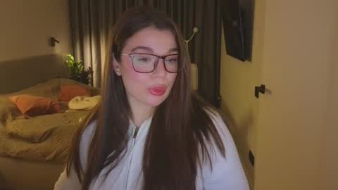 Ariana online show from November 2025 05:51:02 PM