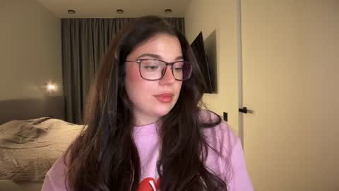 Snapshot of tutti_frutti_ chatting on June 2026 09:46:01 PM Ariana online show from June 2026 09:46:01 PM