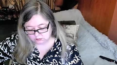 Snapshot of tviks chatting on February 2025 11:46:02 PM Lana online show from February 2025 11:46:02 PM