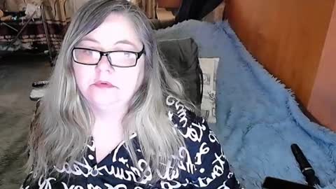 Snapshot of tviks chatting on February 2025 02:14:01 AM Lana online show from February 2025 02:14:01 AM