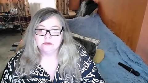 Snapshot of tviks chatting on February 2025 01:53:02 AM Lana online show from February 2025 01:53:02 AM