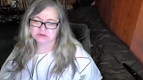 Snapshot of tviks chatting on March 2025 11:22:02 AM Lana online show from March 2025 11:22:02 AM