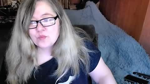 Snapshot of tviks chatting on March 2025 08:54:01 PM Lana online show from March 2025 08:54:01 PM