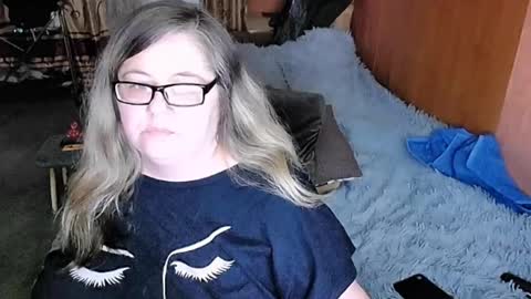 Snapshot of tviks chatting on March 2025 08:57:01 AM Lana online show from March 2025 08:57:01 AM