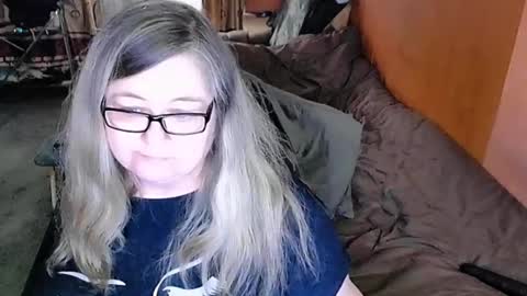 Snapshot of tviks chatting on March 2025 06:01:01 AM Lana online show from March 2025 06:01:01 AM