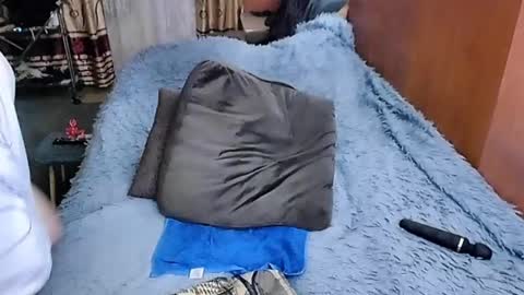 Snapshot of tviks chatting on March 2025 01:56:02 AM Lana online show from March 2025 01:56:02 AM