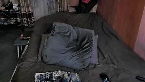 Snapshot of tviks chatting on March 2025 09:15:02 PM Lana online show from March 2025 09:15:02 PM