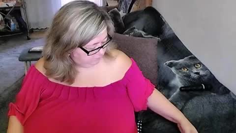 Snapshot of tviks chatting on September 2025 11:39:02 PM Lana online show from September 2025 11:39:02 PM