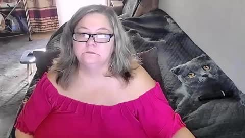 Snapshot of tviks chatting on September 2025 02:02:01 AM Lana online show from September 2025 02:02:01 AM