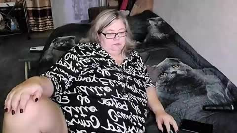 Snapshot of tviks chatting on September 2025 11:17:02 PM Lana online show from September 2025 11:17:02 PM