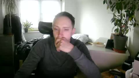 Tobi online show from December 2024 09:14:01 AM