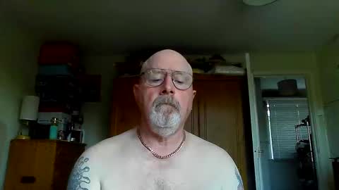 Snapshot of twatcockandballs chatting on May 2026 06:31:02 AM twatcockandballs online show from May 2026 06:31:02 AM