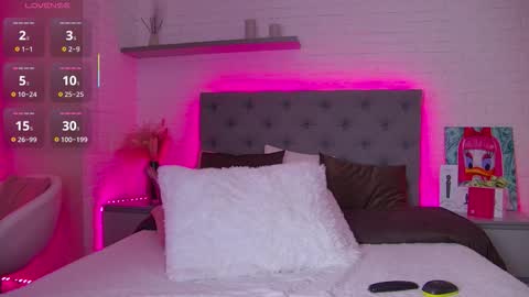 Hallie online show from December 2025 01:34:01 AM