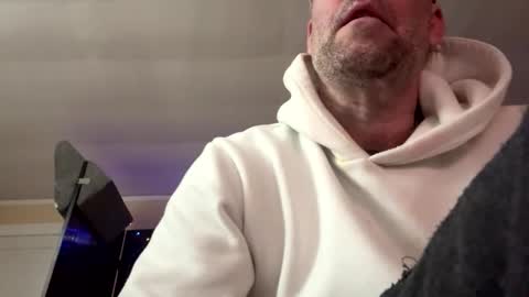 twerkandjerkk online show from February 2026 07:01:01 AM