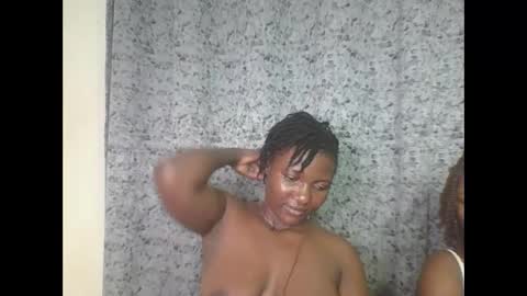 twerker_lyly online show from September 2025 03:47:02 PM