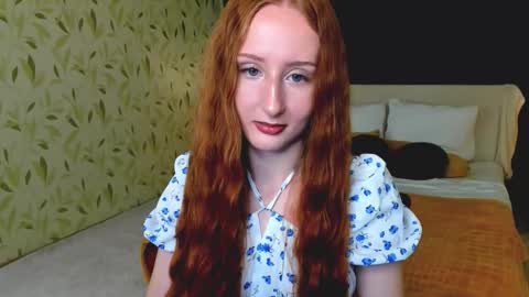 Snapshot of twilightserenade chatting on October 2025 04:33:01 AM twilightserenade online show from October 2025 04:33:01 AM