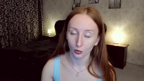 Snapshot of twilightserenade chatting on October 2025 11:19:01 AM twilightserenade online show from October 2025 11:19:01 AM