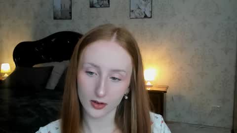 Snapshot of twilightserenade chatting on November 2025 03:39:02 AM twilightserenade online show from November 2025 03:39:02 AM