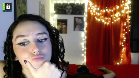 Snapshot of twinflamesxx chatting on January 2025 11:56:01 PM TwinFlamesXX online show from January 2025 11:56:01 PM