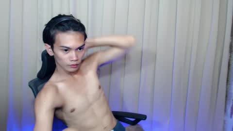 twink_clint online show from February 2025 12:56:01 PM
