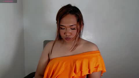 Snapshot of twinkcheska chatting on November 2025 04:07:02 AM Cheska Schock online show from November 2025 04:07:02 AM