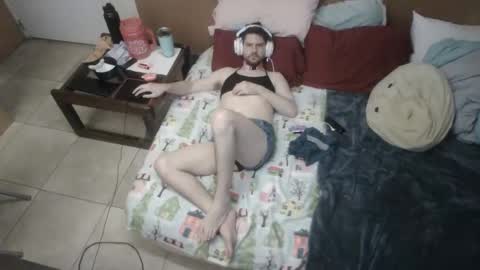 Twinkie 333 online show from October 2025 05:08:02 AM