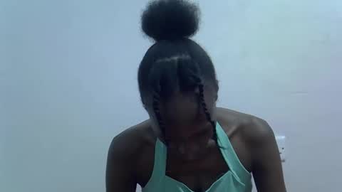 BABY TIA online show from November 2025 08:33:02 PM