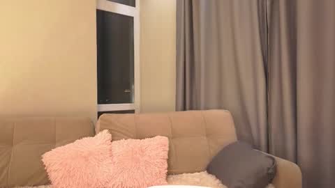 twinklefluff online show from November 2025 03:34:02 PM