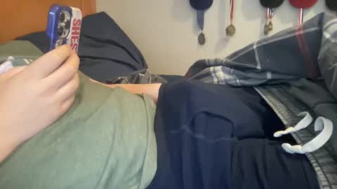 Snapshot of twinkmikexxx12 chatting on February 2025 04:32:02 PM mike online show from February 2025 04:32:02 PM