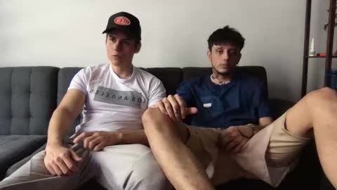 Snapshot of twinksguys360 chatting on October 2025 03:11:02 PM Derrick online show from October 2025 03:11:02 PM