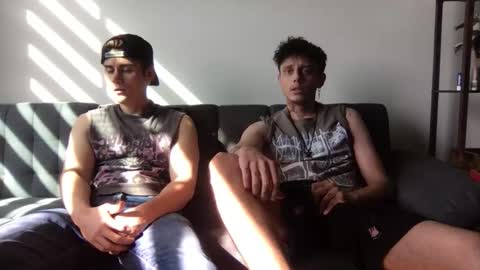 Snapshot of twinksguys360 chatting on October 2025 09:05:02 PM Derrick online show from October 2025 09:05:02 PM