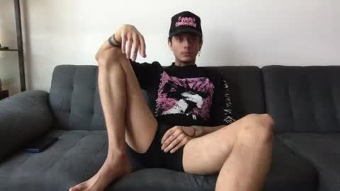 Derrick online show from April 2026 08:48:01 PM