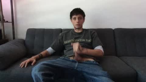 Derrick online show from April 2026 04:57:02 PM