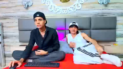 twinslovers_ online show from September 2025 08:34:02 PM