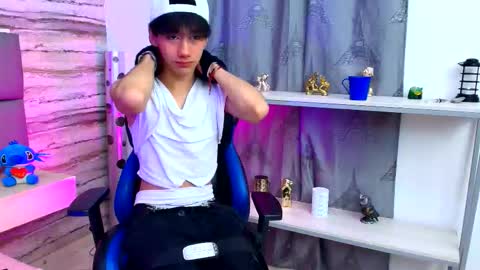 twinslovers_ online show from October 2025 10:10:01 PM