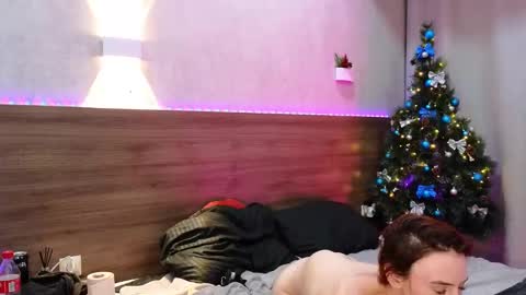 GeraTender1 and Elliot muscle02 online show from December 2024 09:22:02 PM