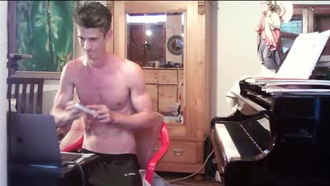 TobeBritta online show from September 2025 07:59:01 PM