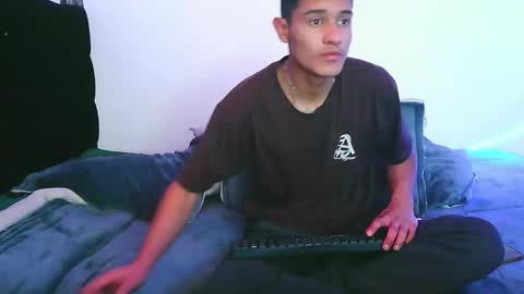 twoguysshohot online show from September 2025 01:38:02 AM