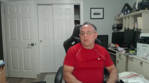 Twopeopleinlove online show from October 2025 09:51:01 AM