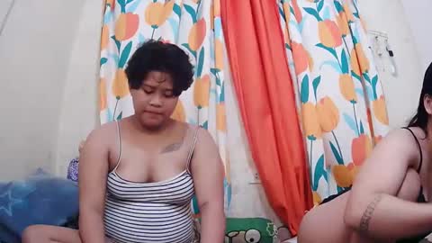 Lyn and lea online show from January 2025 11:36:02 PM