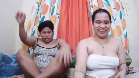 Lyn and lea online show from February 2025 06:56:02 AM