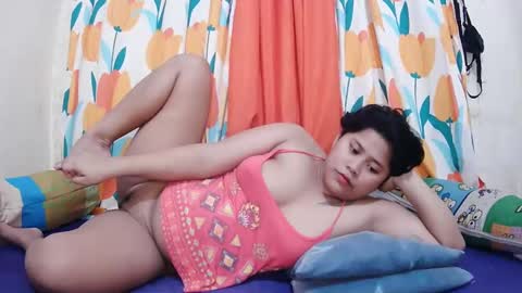 Lyn and lea online show from February 2025 03:36:02 AM