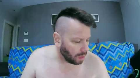 Txan  Chan online show from October 2025 08:59:01 AM