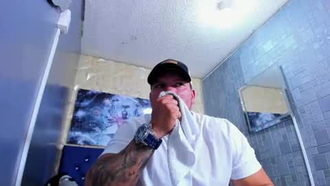 Snapshot of tyleer_scot chatting on May 2026 02:57:02 PM Tyleer Scot online show from May 2026 02:57:02 PM