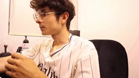 tyler_blade online show from April 2026 11:21:02 PM